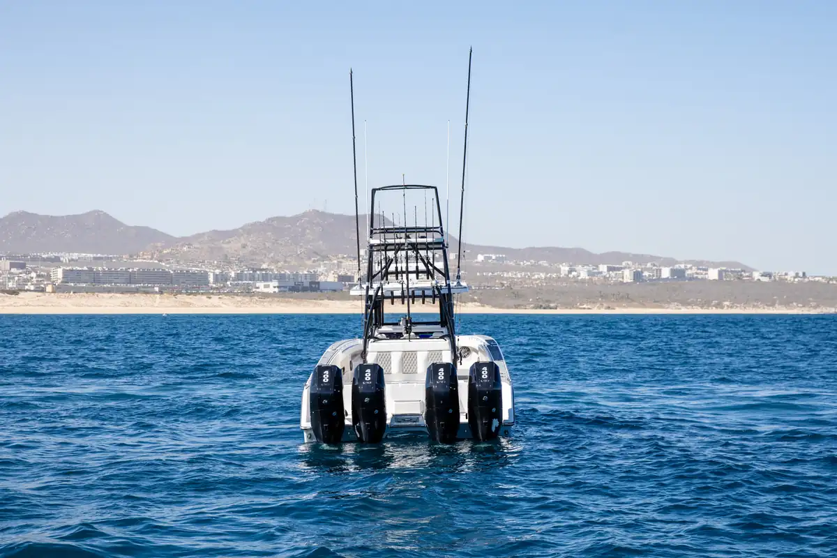 Mas Crudo 37 ft Invincible Catamaran — Los Cabos fishing charter