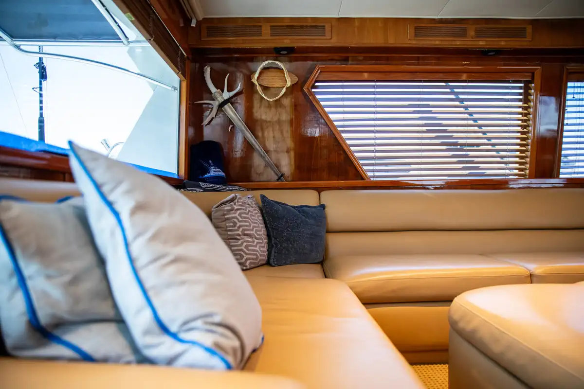 Wild in Sac 65 ft Hatteras — Los Cabos fishing charter