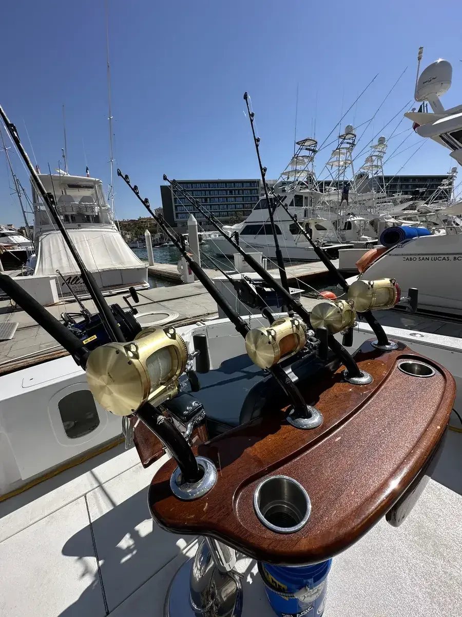 Lion Heart 60 ft Hatteras — Los Cabos fishing charter
