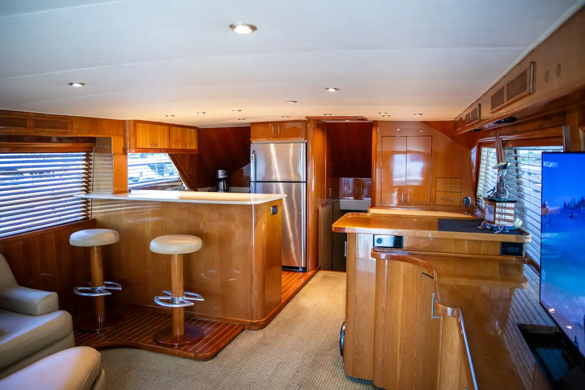 Wild in Sac 65 ft Hatteras — Los Cabos fishing charter