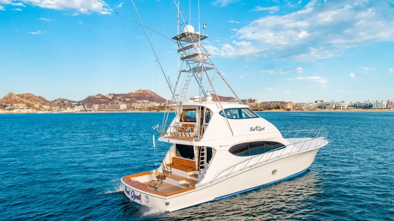 Reel Quest 68 ft Hatteras — Los Cabos fishing charter