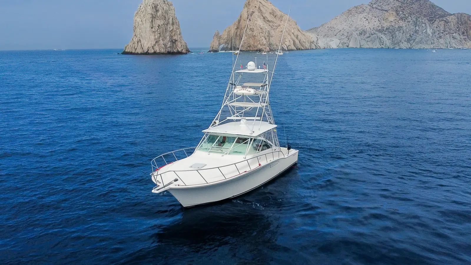 Chinito Bonito 40 ft Cabo Express — Los Cabos fishing charter
