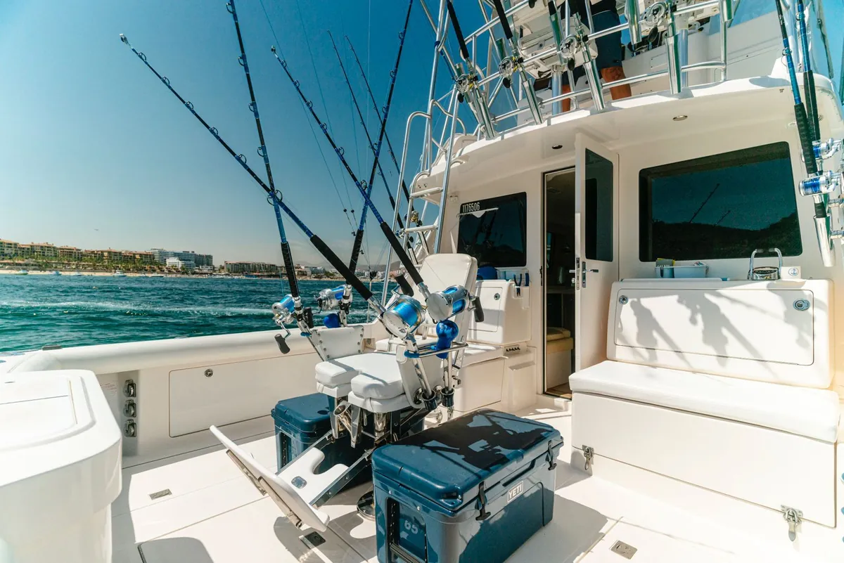 Wahoo King 35 ft Cabo Flybridge — Cabo San Lucas fishing charter
